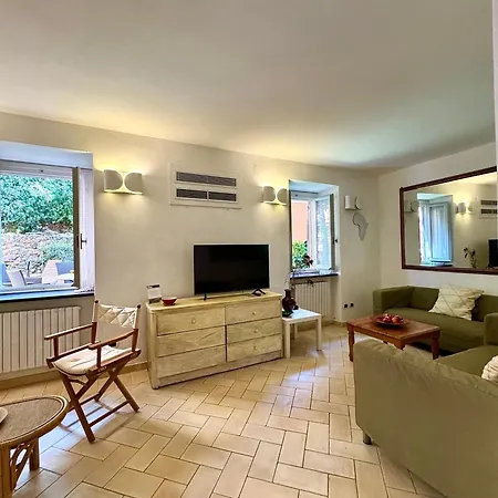 Apartment Casa • • *