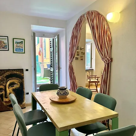 Apartment Casa • • *